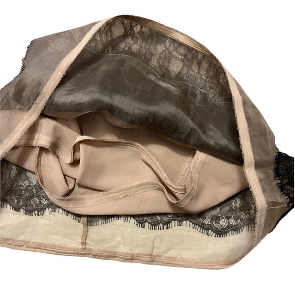 NWOT BCBG Maxazria Lace Dress - Picture 12 of 15